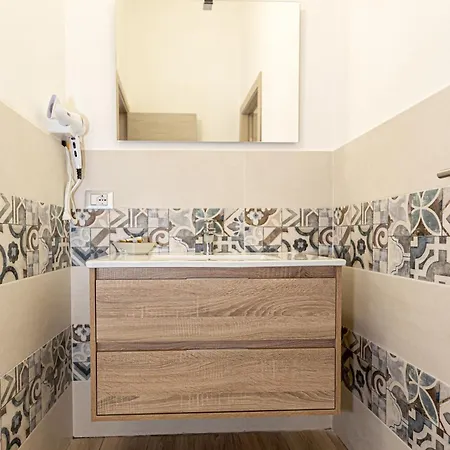 فندق مبيت وإفطار La Rosa Di Sharon *