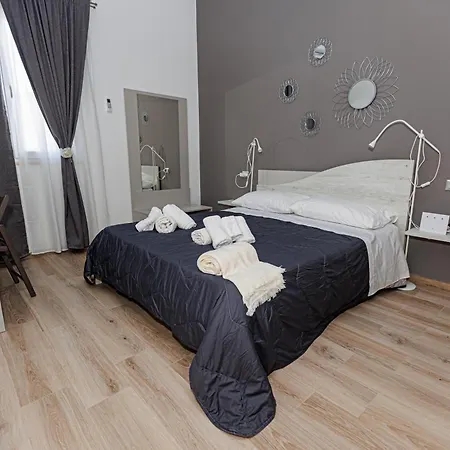 فندق مبيت وإفطار La Rosa Di Sharon